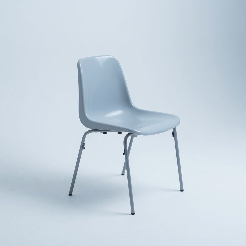 CHAIR- WHITE-ESQUBE (WITH HANDLE)